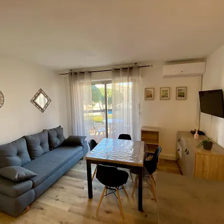 En Bord De Marina Apartament